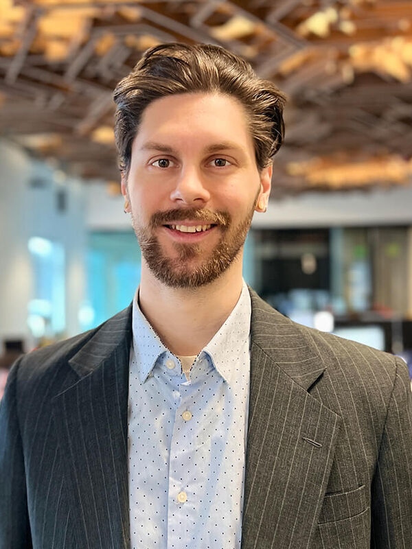 Peope Headshot Dunne Jeromy